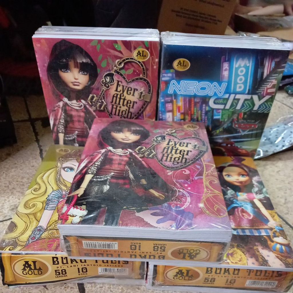 

BUKU TULIS MERK AL 58 Lembar isi 10 buku