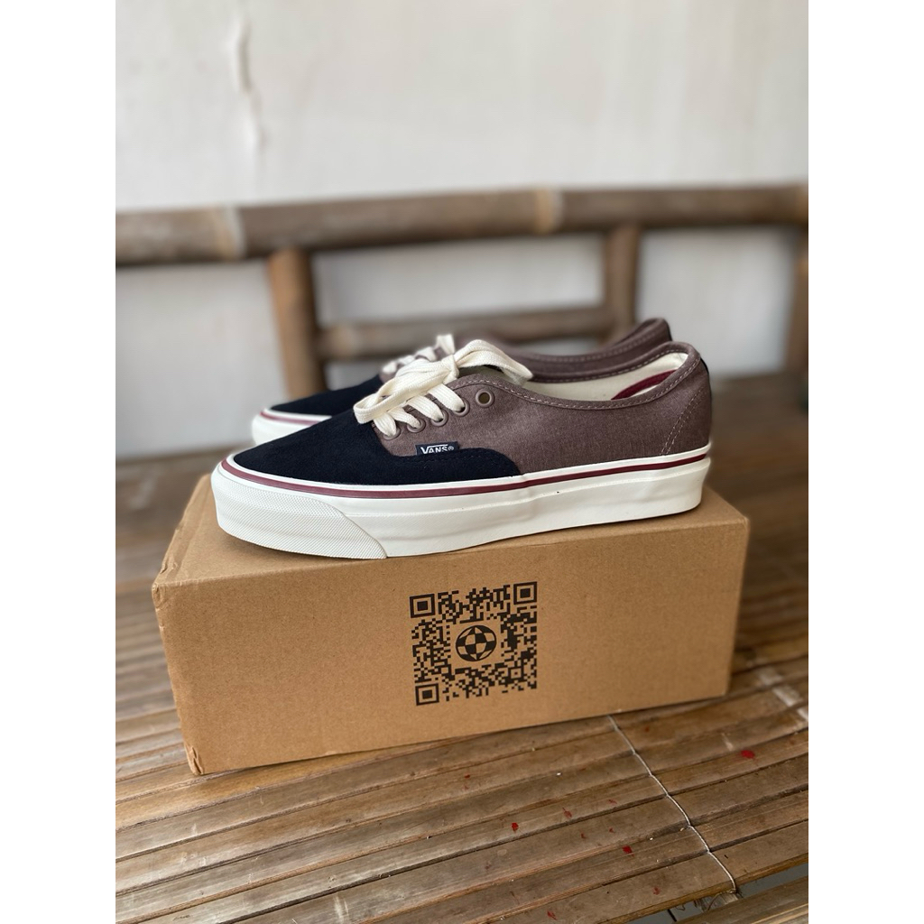 SEPATU VANS MTE AUTHENTIC REISSUE 44