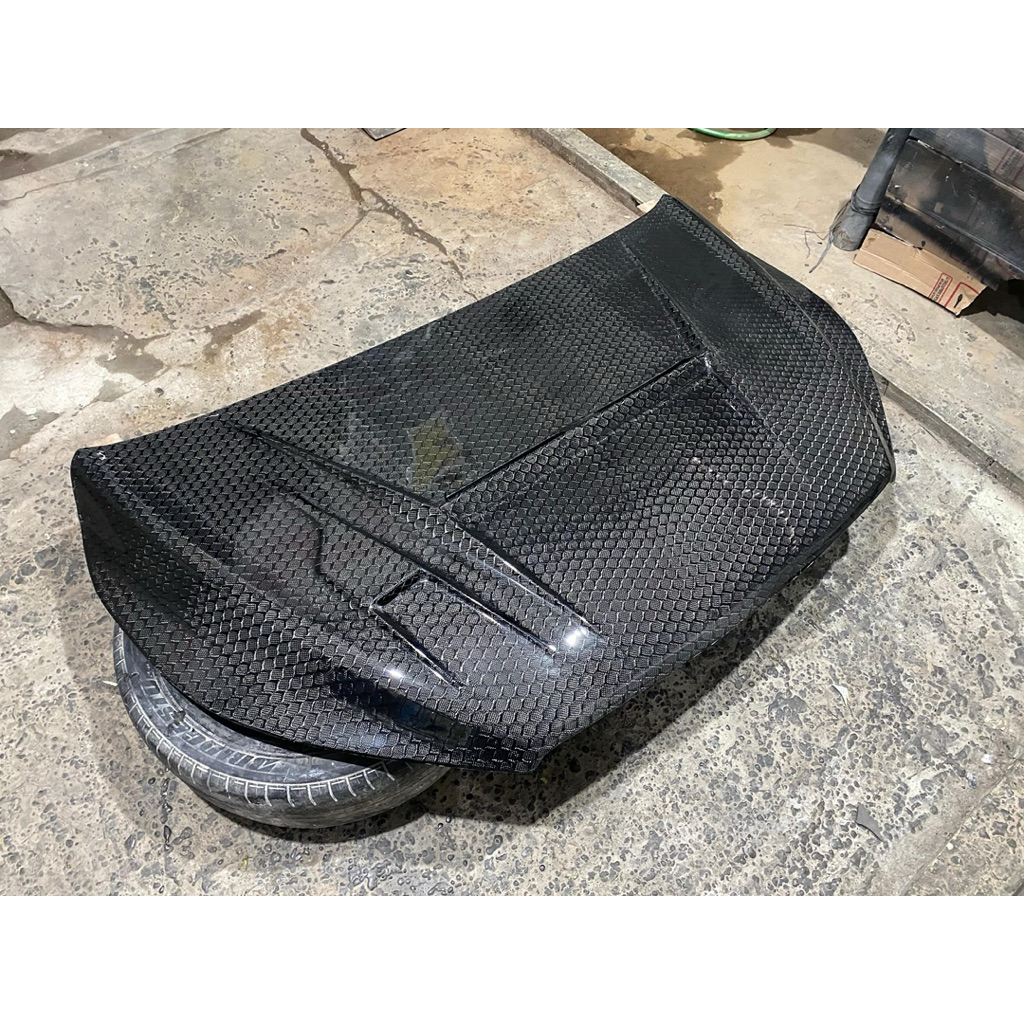 kap mesin carbon innova reborn venturer engine hood carbon innova reborn venturer