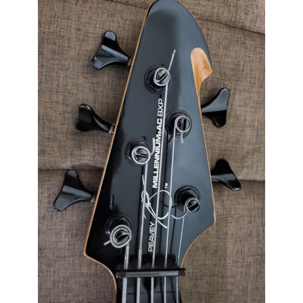 bass Peavey millennium AC BXP