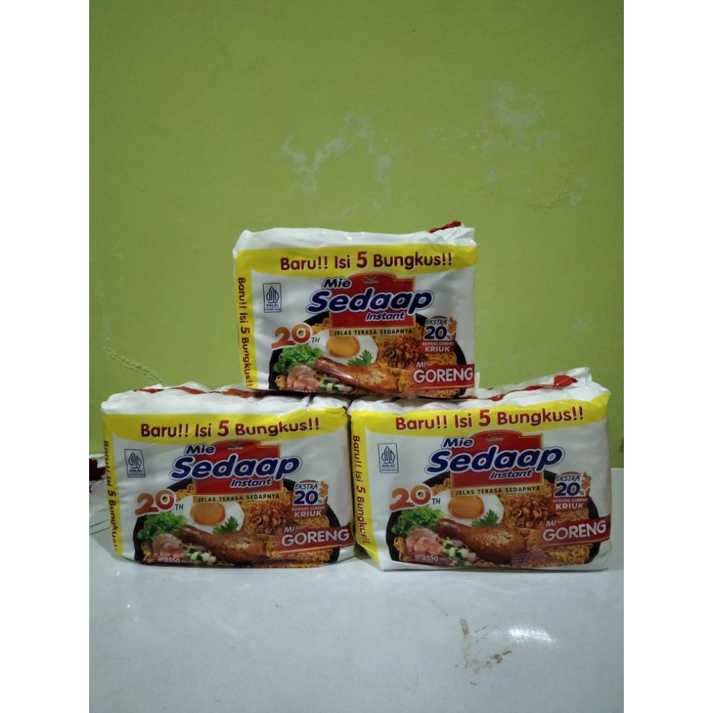 

Mie Instan sedaap goreng wings food 1 karton isi 40 pcs