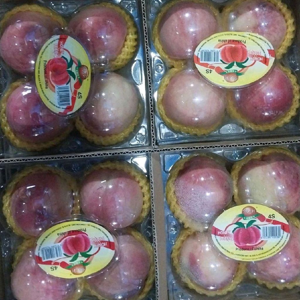 

Buah peach white import China gift pack-+500 gram