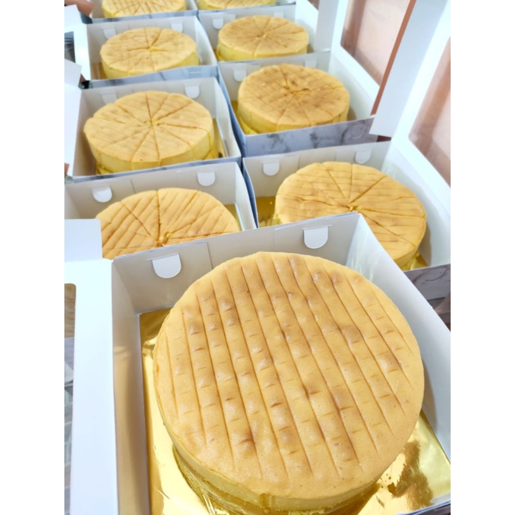 

PINEAPPLE CAKE