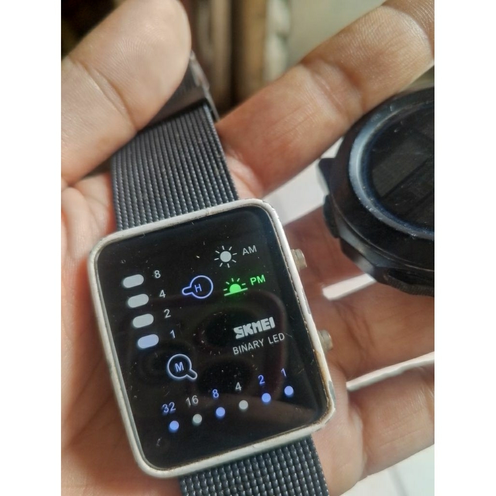 jam tangan bekas