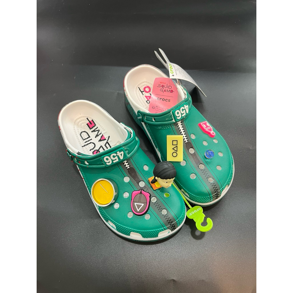 Crocs Classic Squid Game Clog unisex / Sandal Crocs Squid Game Clog