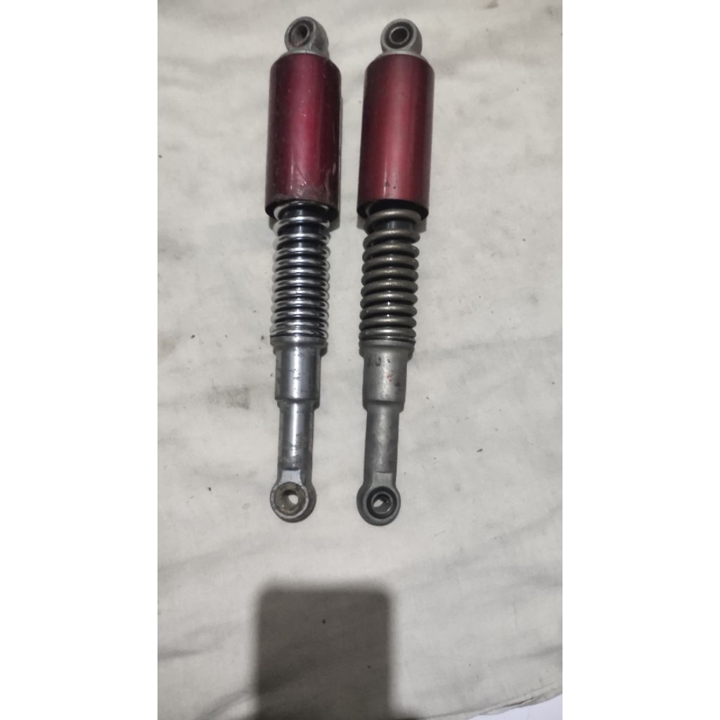 Shockbreaker belakang honda s90 s90z cs90 cl90 c90 s65 gareng c200 c115 c110 sok belakang honda s90 