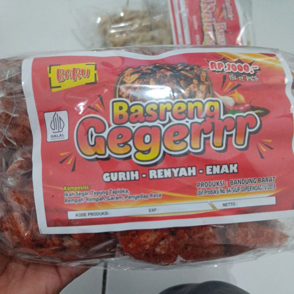 

Cemilan jajanan Basreng kemasan ekonomis