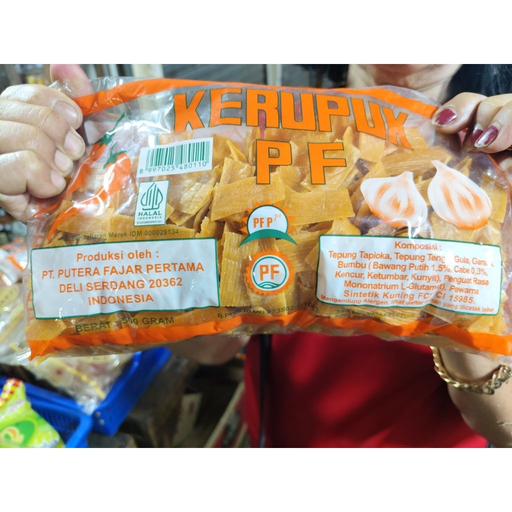 

Kerupuk PF Deli Serdang Medan enak campur ke Mie Goreng