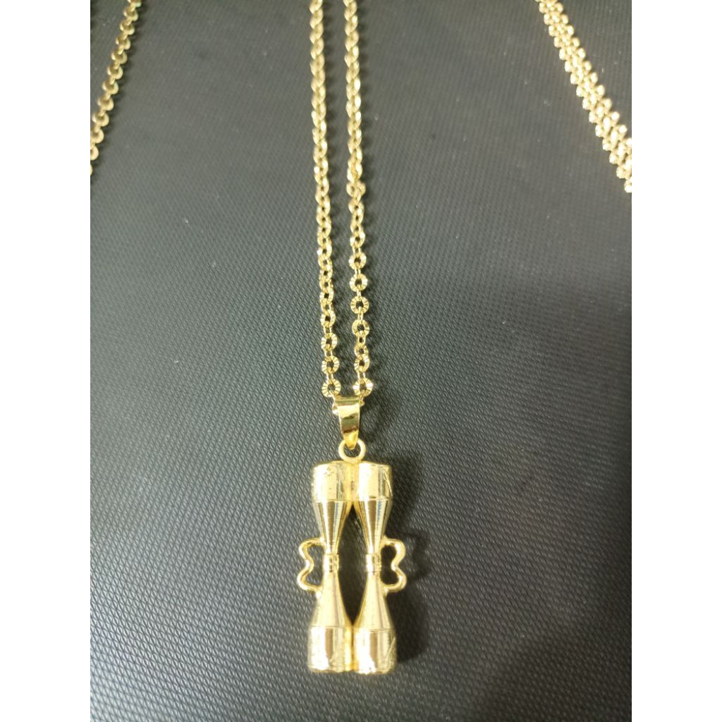 kalung khas papua