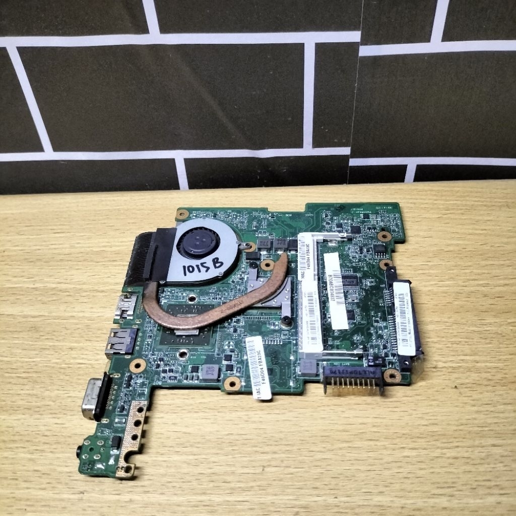 Motherboard Mainboard Mobo Mesin Normal Nyala Hidup Laptop Notebook Asus EeePc 1015b