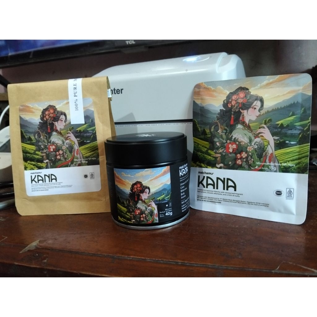 

Matchamu Kana ceremonial grade 15 gram- ceremonial 100 gram-ceremonial tin matchamu 40 gram-ceremonial kaleng-pure matcha Japanese powder-matcha can tin-matcha bubuk jepang-matchamu komorebi ceremonial 100 gr-komorebi ceremonial 15 gr-teh hijau