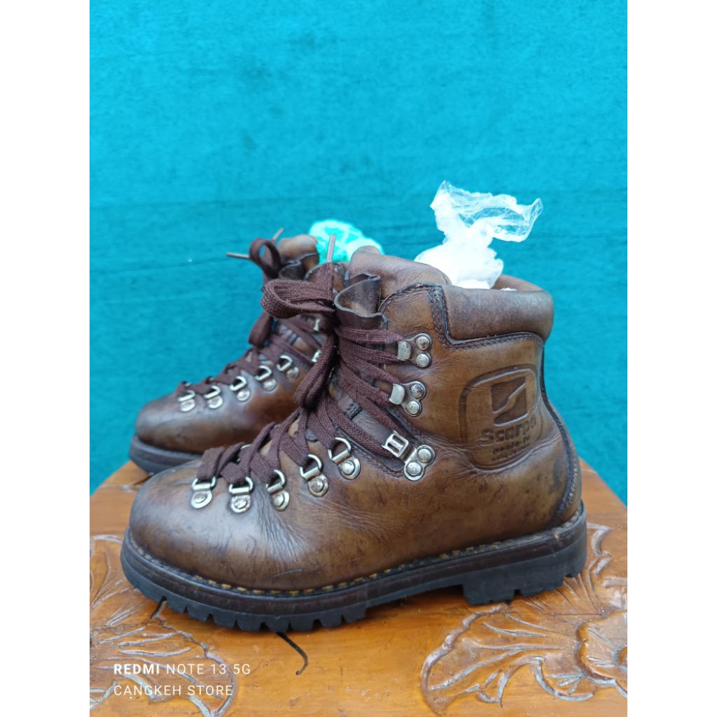 Scarpa Asolo TV size 41 insole 26 cm, sepatu gunung, sepatu hiking, sepatu outdoor, sepatu lapangan,