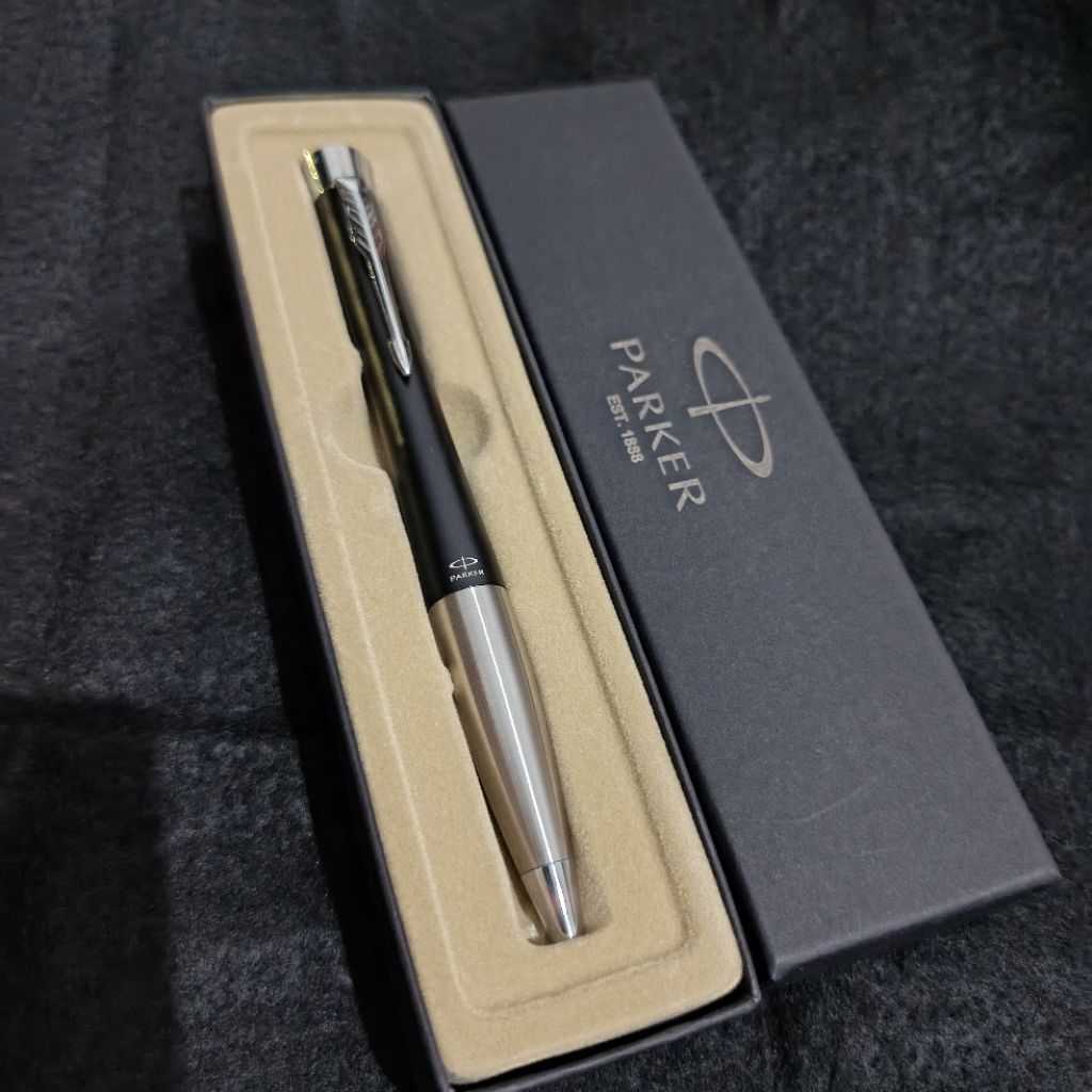 

pulpe bolpoint mewah parker urban exclusive gratis grafir nama