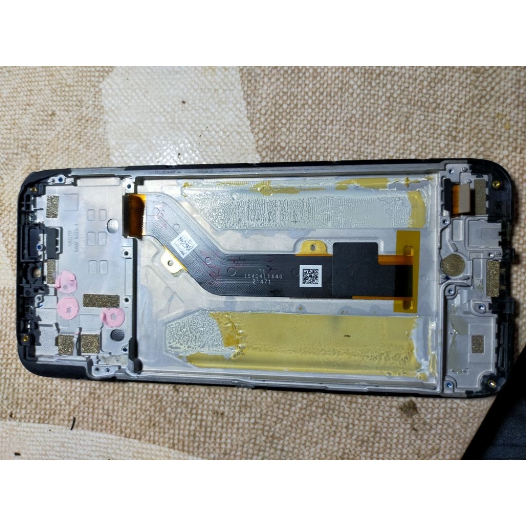 lcd infinix smart 5 ori copotan retak normal....sentuh normal ga ada yg elorr