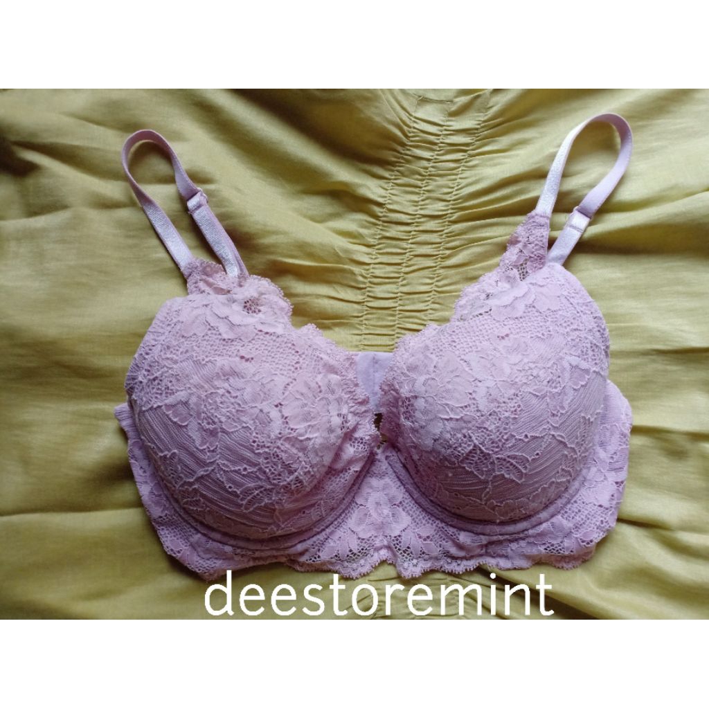 bh pakaian dalam brukat halus karet belakang satin
