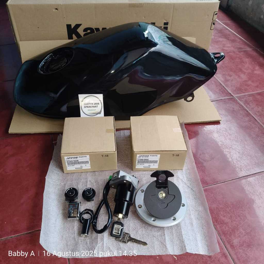 TANGKI TANK FUEL NINJA SS BLACK HITAM SET KUNCI KONTAK DAN TUTUP TANGKI NINJA 150 R RR SS ORI KAWASA