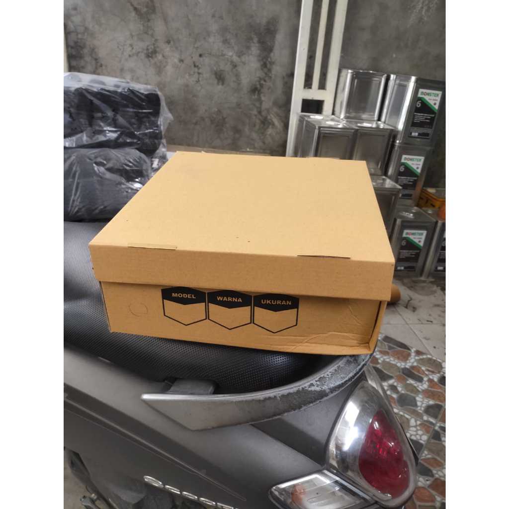 

Kardus Sepatu Boot Safety panjang SKN