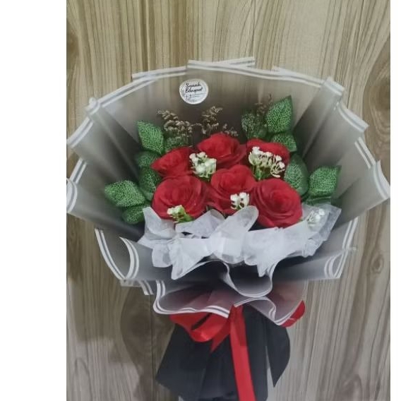 

BOUQUET MAWAR ARTIFICIAL MURAH