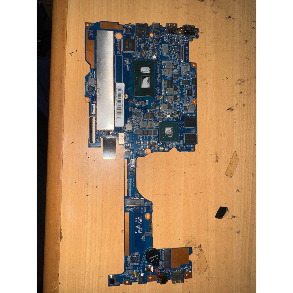 mainbord lenovo ideapad 320S-13IKB core i5 gen8 kondisi matot belum servis