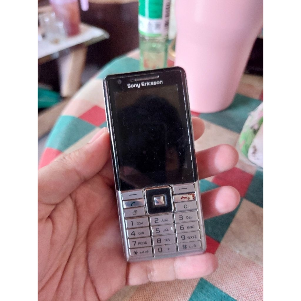 Sony Ericcson J105 Naite