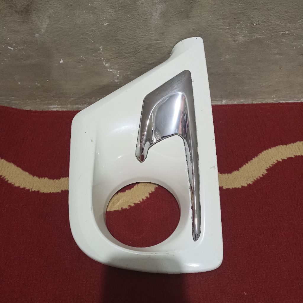 Cover Foglamp Avanza Tahun 2014 Original Second