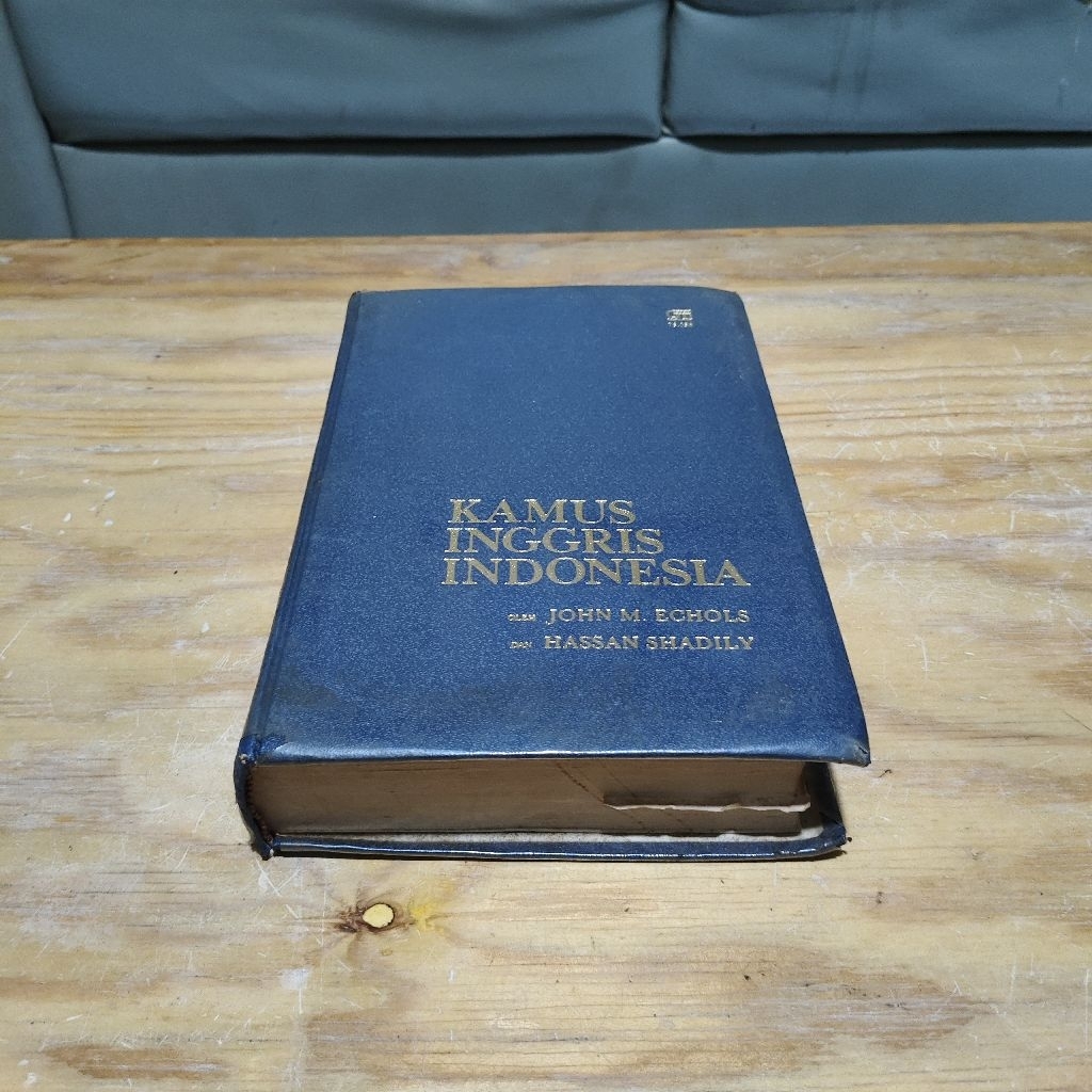 Kamus Inggris Indonesia Hardcover Biru