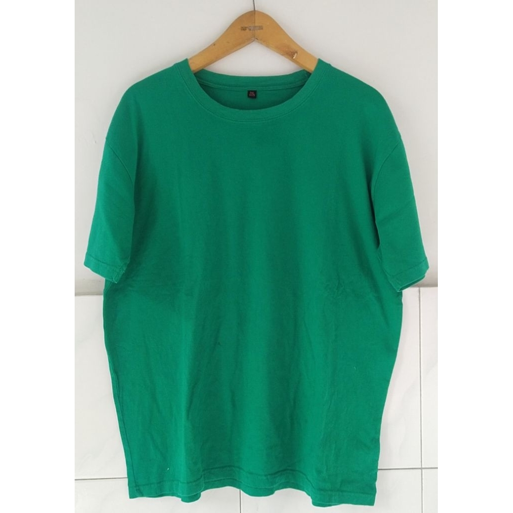 kaos polos warna hijau daun unisex