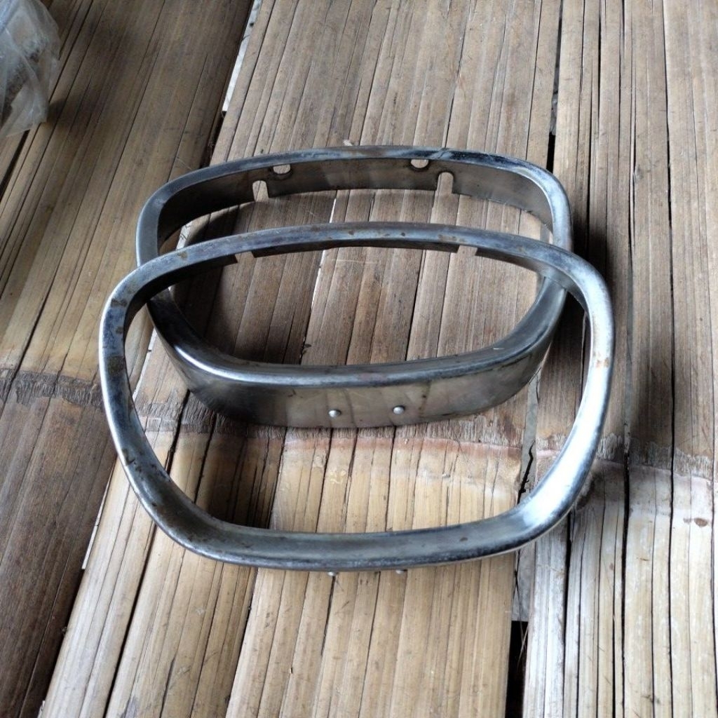 ring lampu vespa super