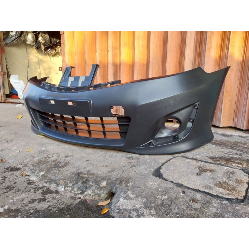 Bemper depan Grand Livina HWS Baru(Impor) Untuk 2007-2013