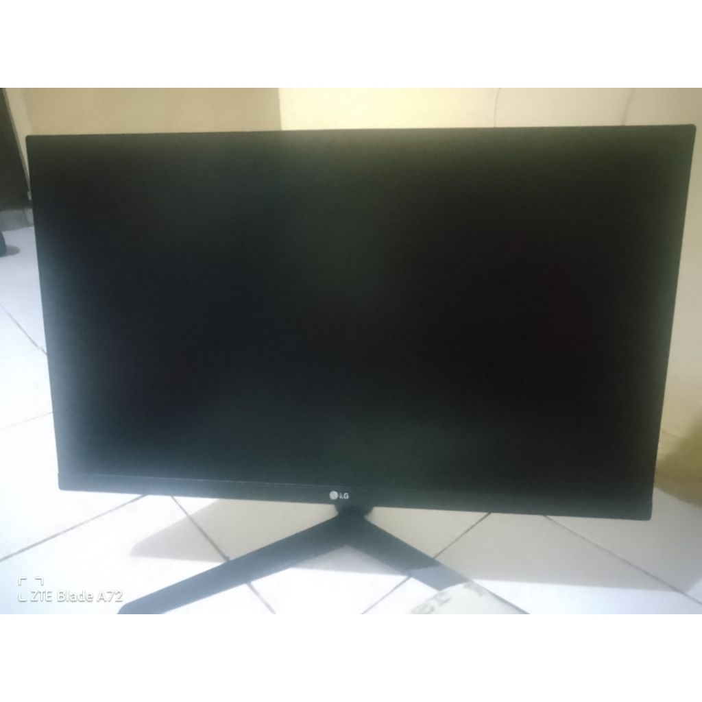 monitor LG 24mp6