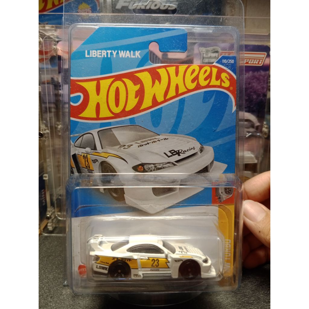 Hot wheels Nissan Silvia S15 LBWK Petir Putih