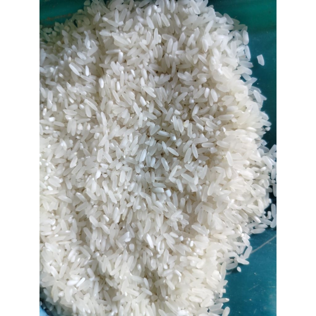 

Beras lokal murni dari penggilingan padi tanpa pemutih 5KG