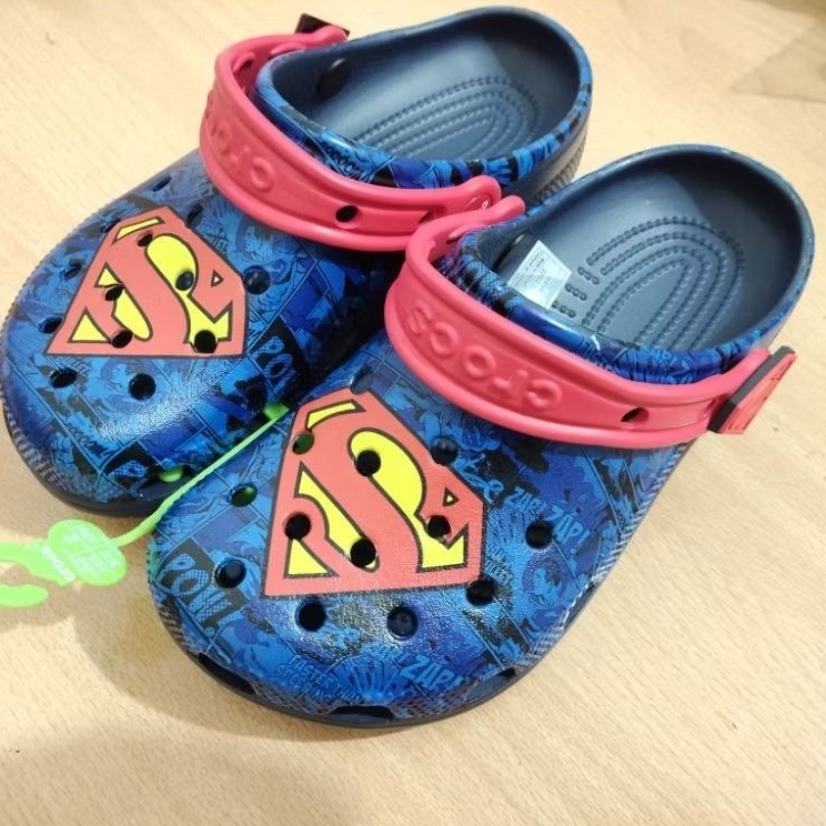 Sandal Crocs Superman Dewasa / Sandal Crocs / Crocs dewasa / Crocs / Sandal Superman / Superman