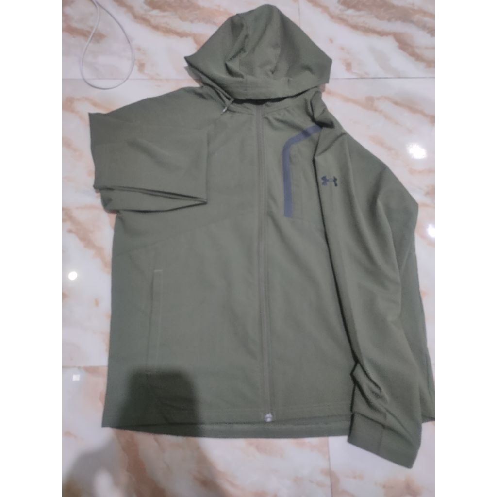 Jaket Under Armour