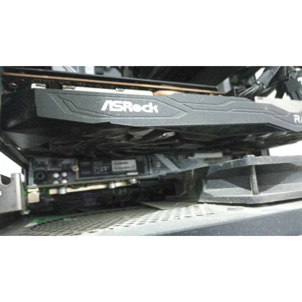 Amd rx 6600 Asrock Challanger D