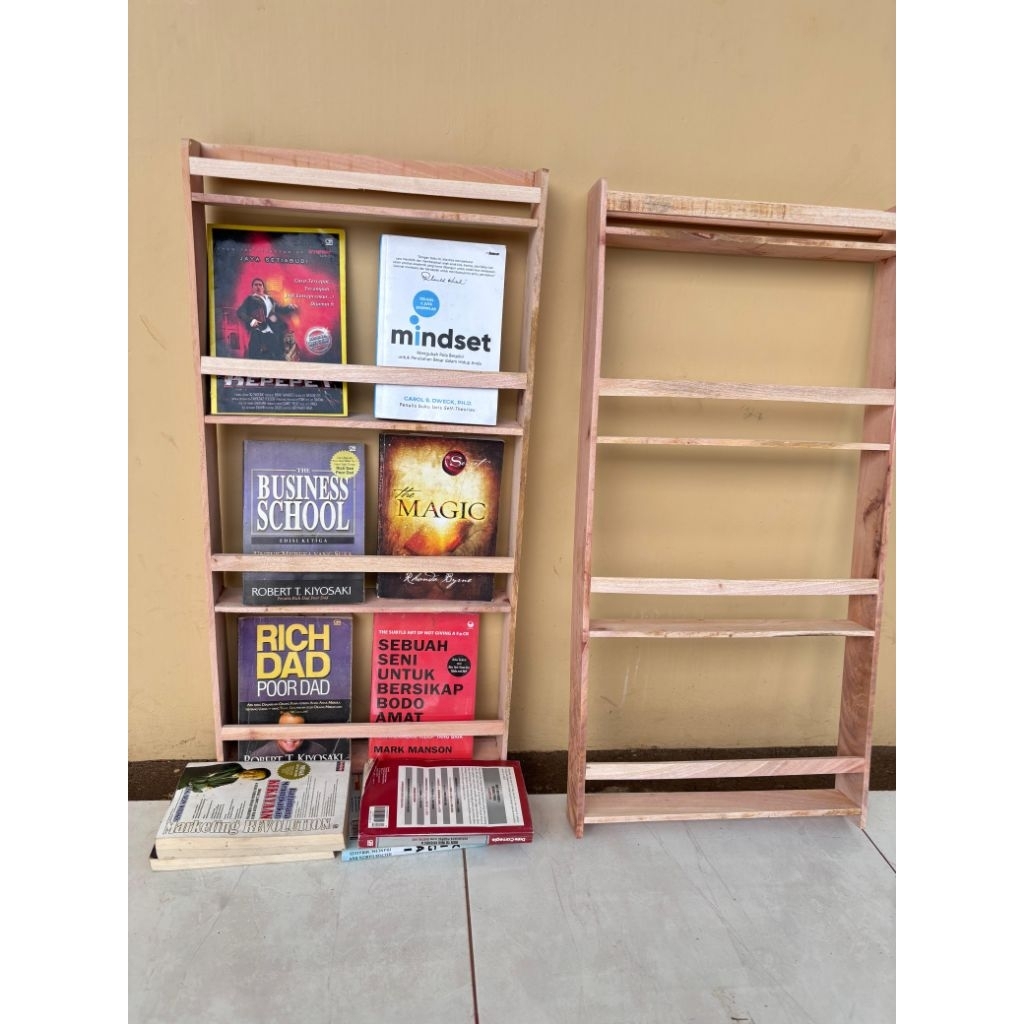 RAK BUKU MINIMALIS 4 SUSUN RAK BUKU KAYU MAHONI RAK SUSUN