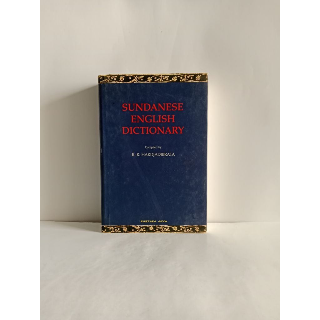 BUKU ORIGINAL SUNDANESE ENGLISH DICTIONARY compiled R. R. HARDJADIBRATA