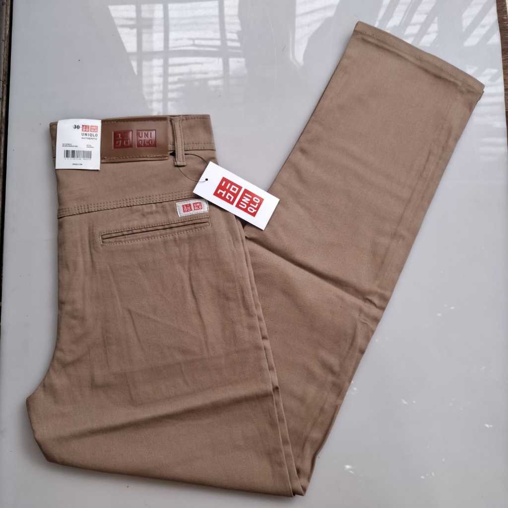UNIQLO Celana Cinos pria slim fit Celana Panjang pria Terbaru