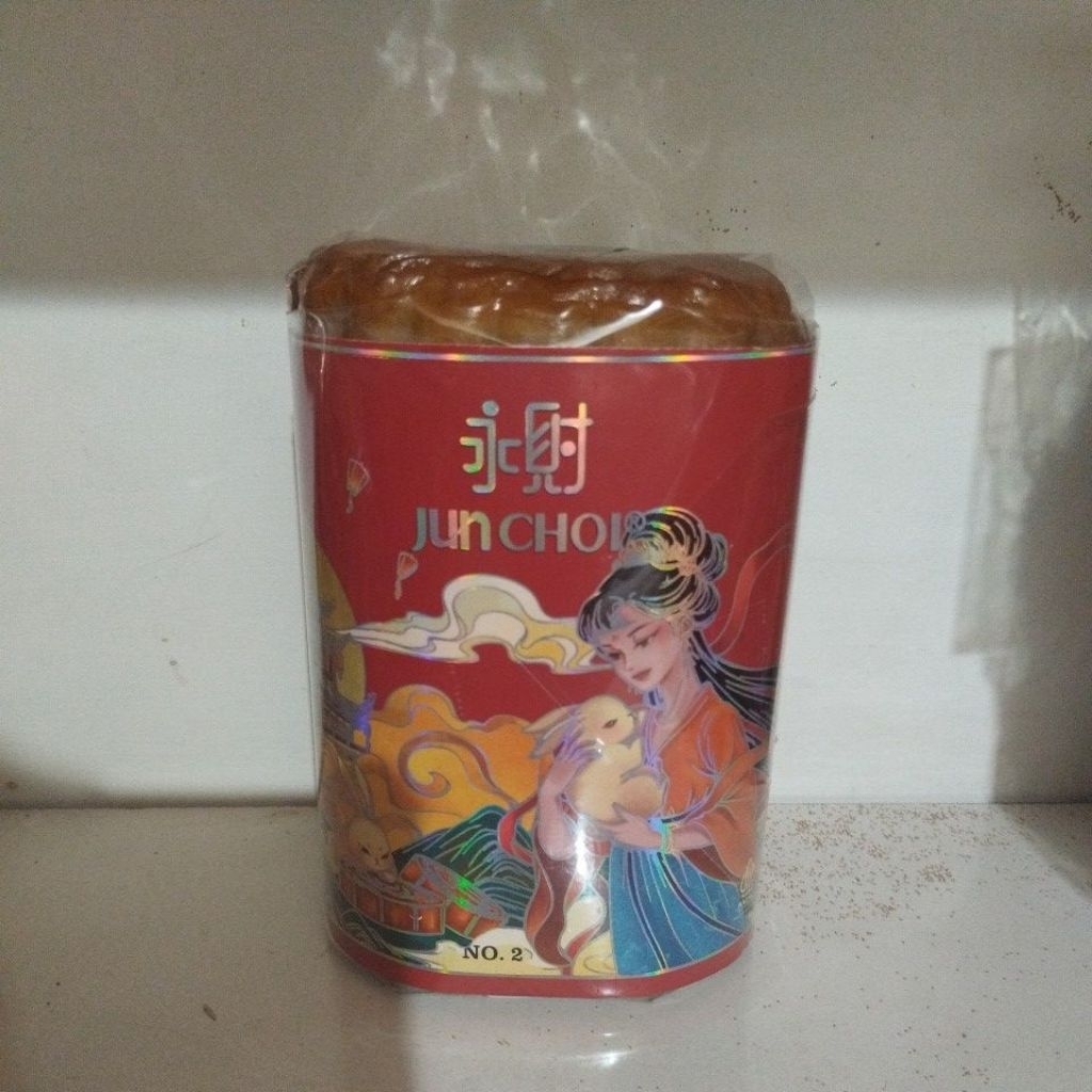 

kue bulan Tausapia isi 2 telur junchoi