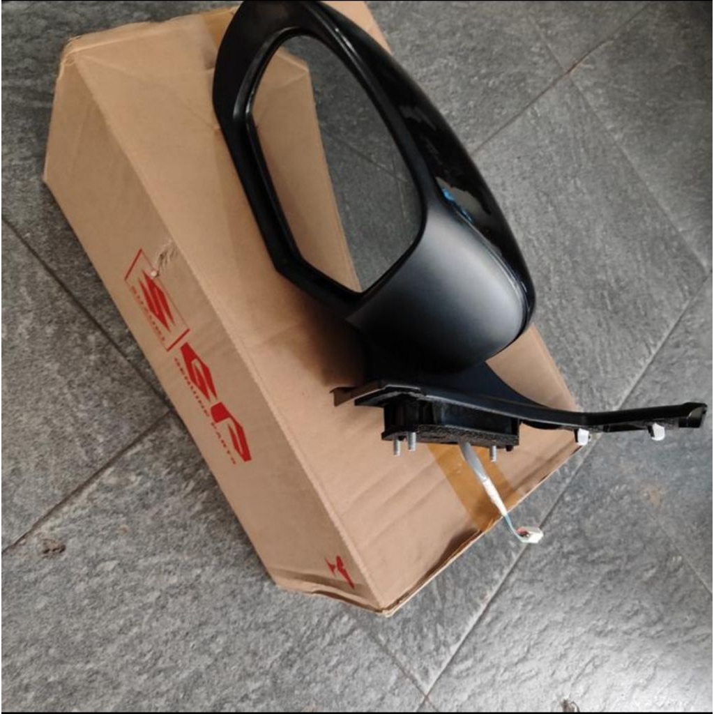 spion ertiga GX retract 2016