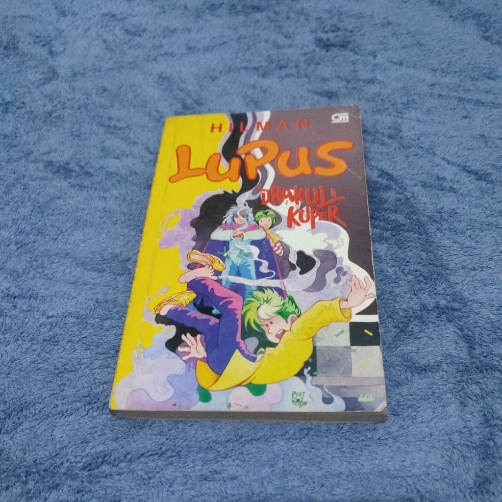 Novel Lupus Drakuli Kuper / Hilman