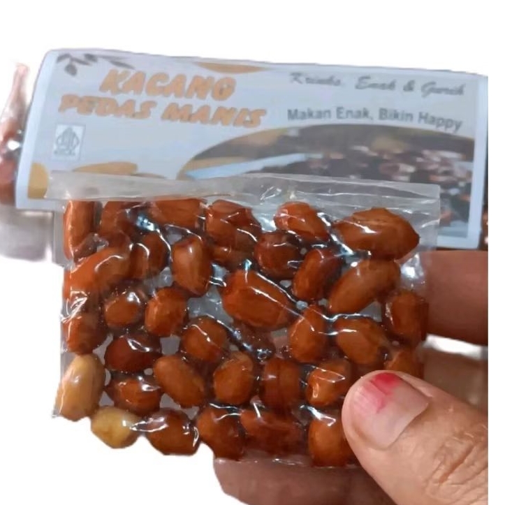 

Kacang Pedas Manis Jadul Enak 1 Pak isi 10 Pcs Cmg Snack