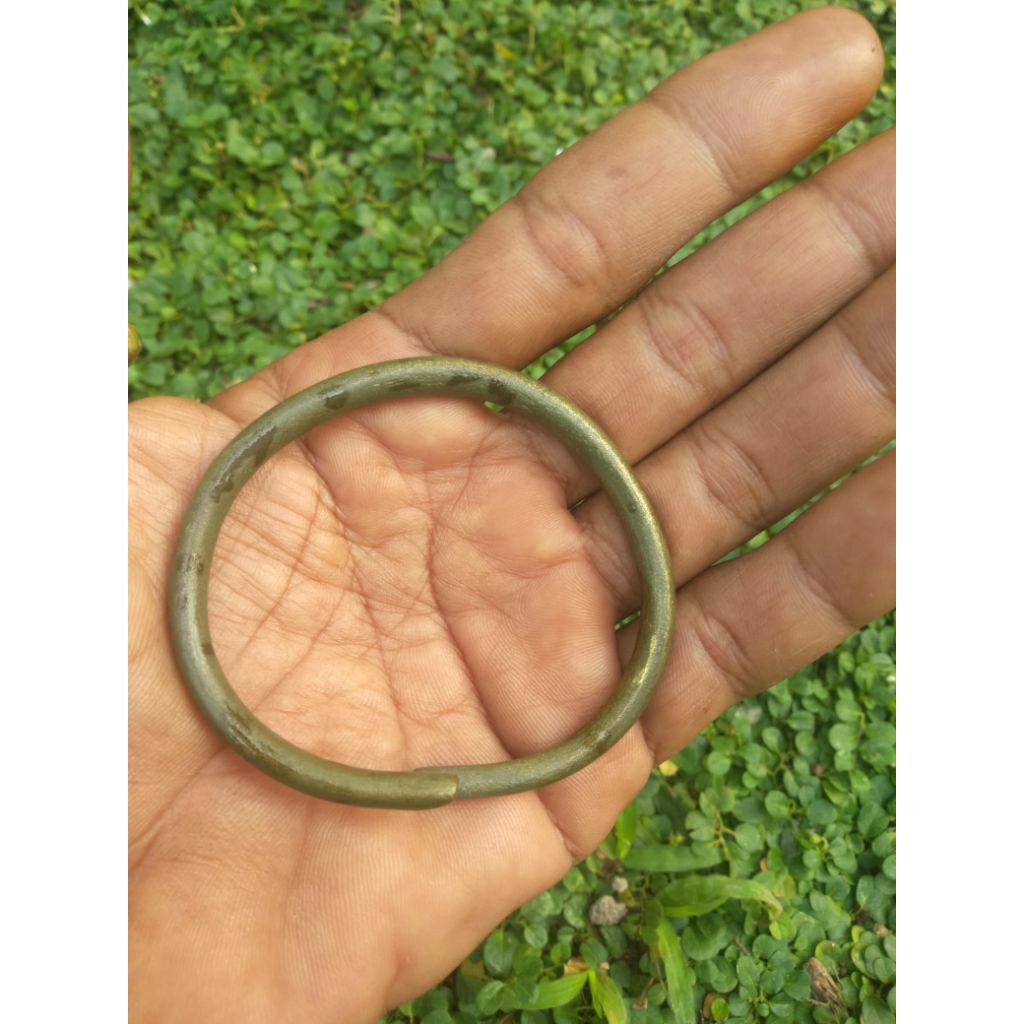 Gelang perunggu kuno