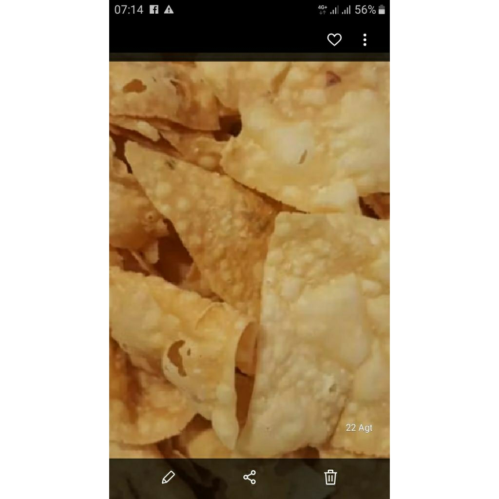 

Krupuk pangsit/krupuk bawang 1 kg baru goreng