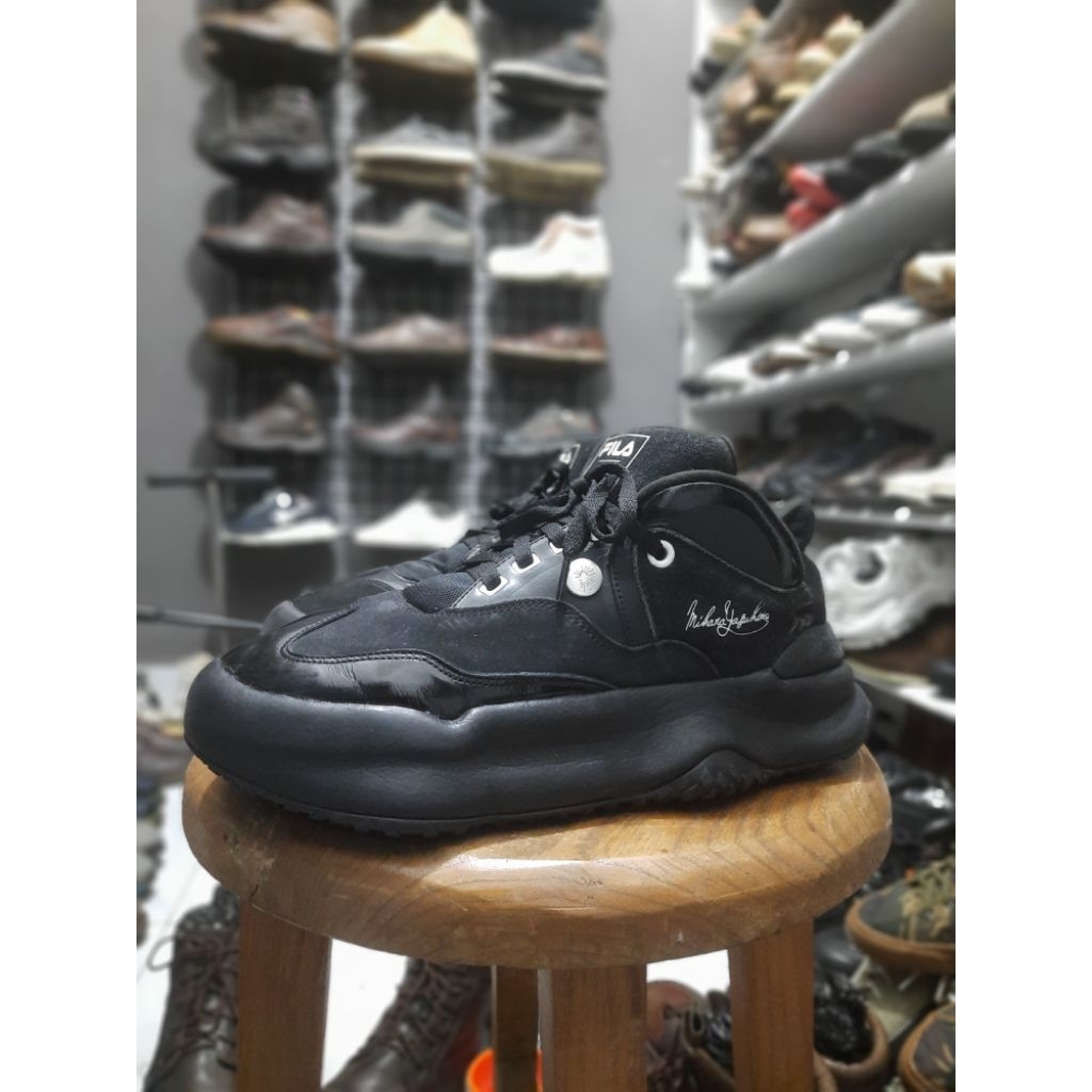 Sepatu sneakers FILA Maison MIHARA YASUHIRO size 43