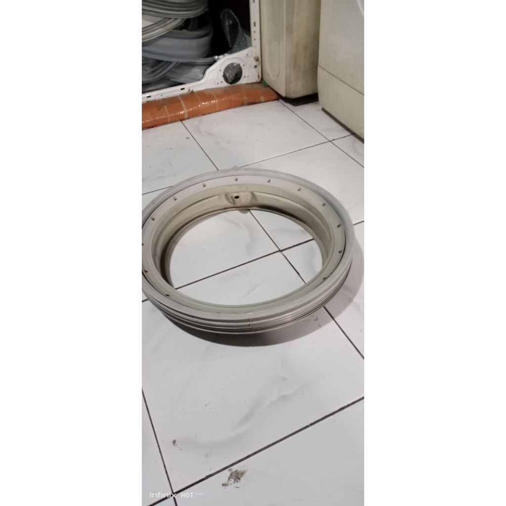 karet pintu mesin cuci Electrolux ew2408f
