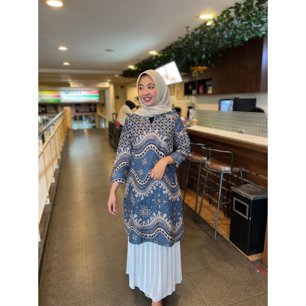 Tunik Batik Dress Atasan Wanita Kerja Qistina Batik Bahan katun model resleting belakang motif BIRUS