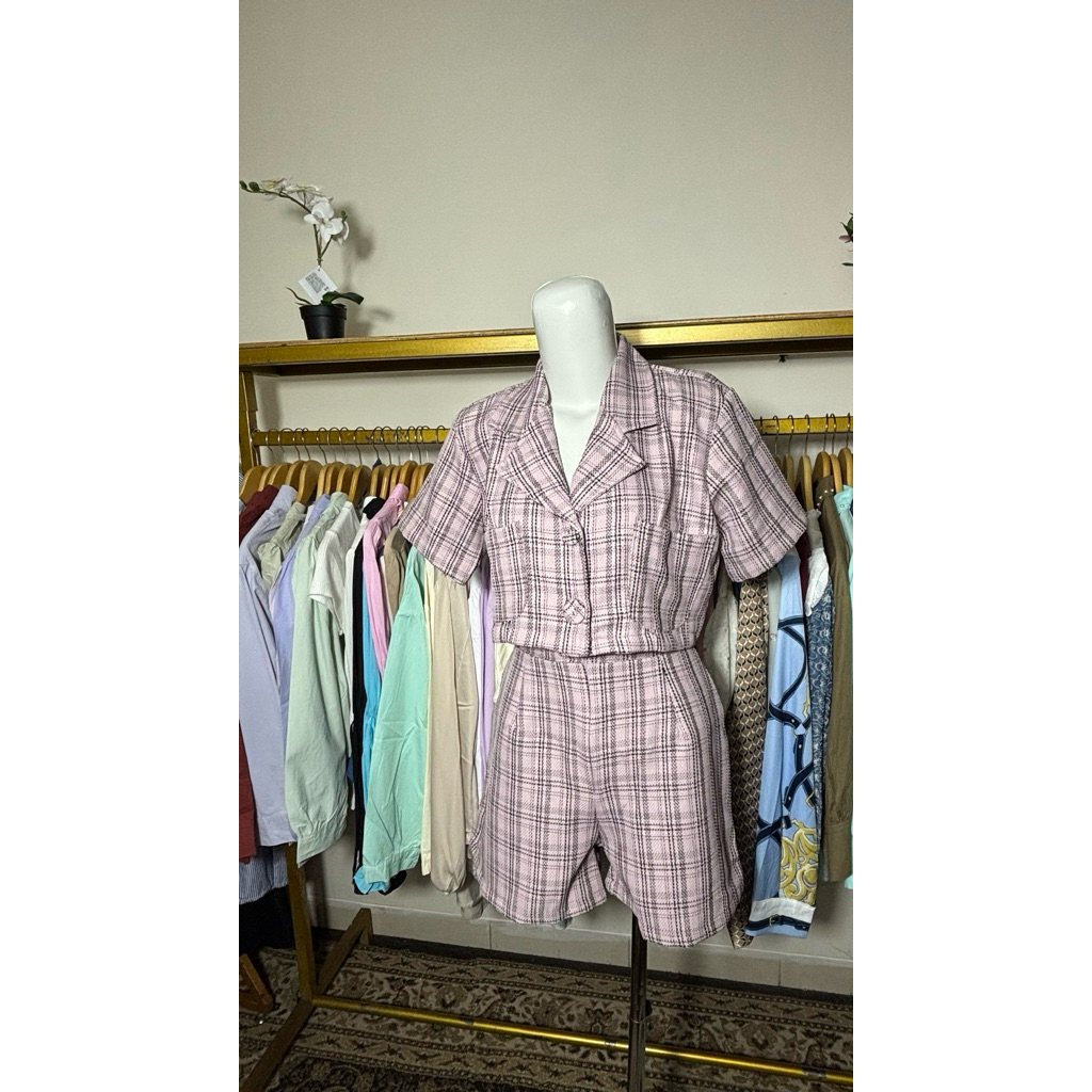 one set kotak kotak wanita