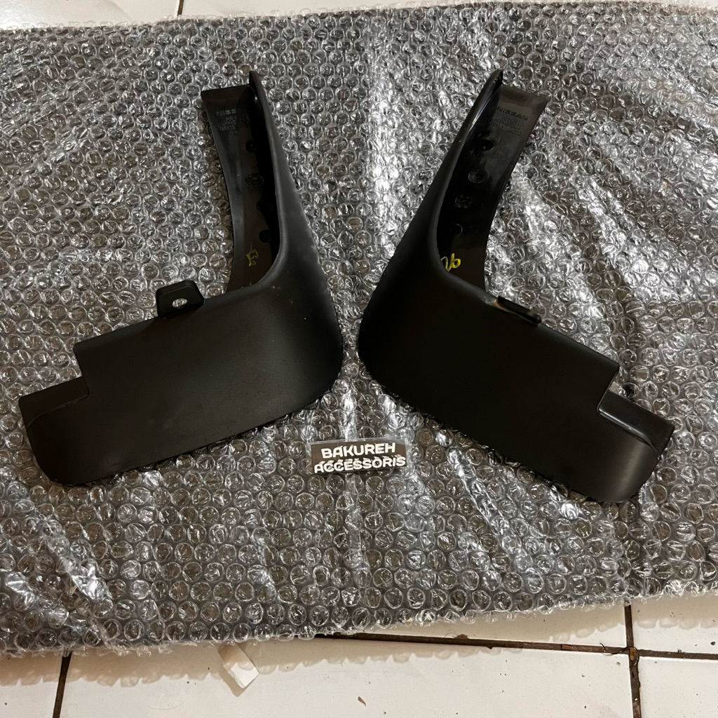Mud Guard karpet lumpur Nissan Evalia G8813-JX600 Set belakang Ori