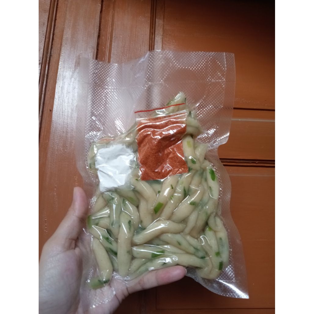 

cicos / petrik jajanan jadul berat 350gr free bumbu tabur pedas asin